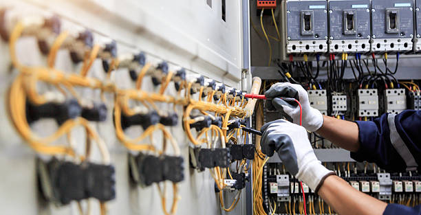 Professional Electrician technician working in Roanoke, IN